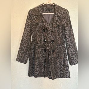Dora Landa lightweight Cheetah/ Leopard Print Gray Coat size 10
